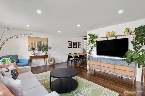 1903 NW Russell Street Poulsbo WA 98370