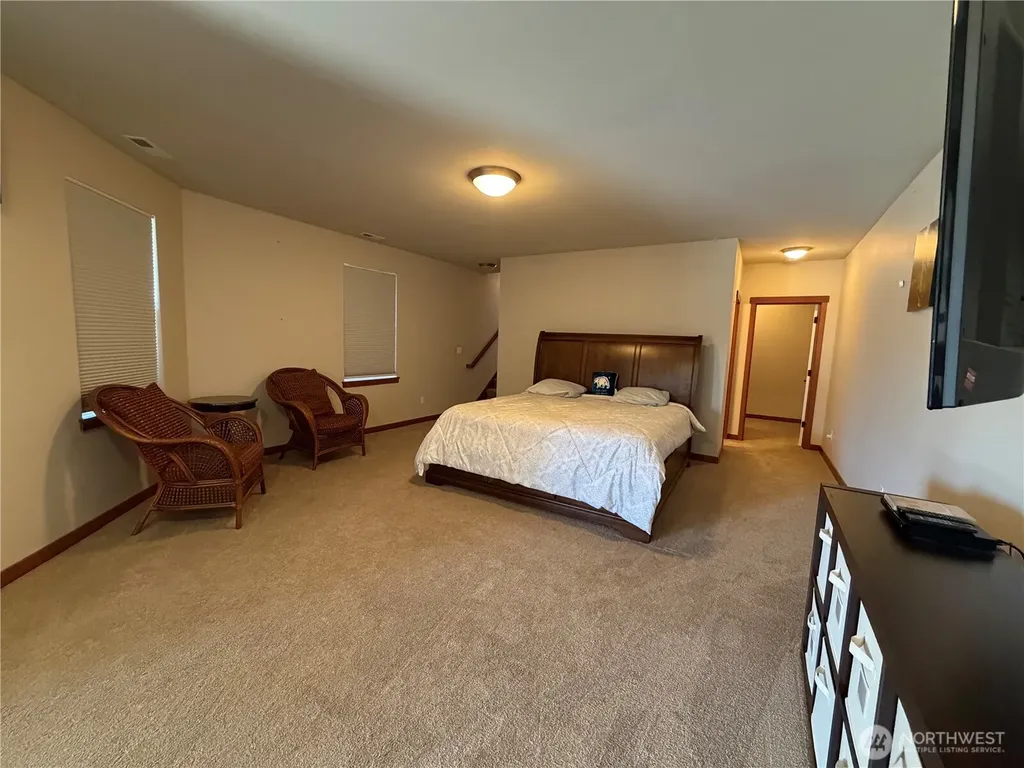 8212 72nd Place NE Marysville WA 98270