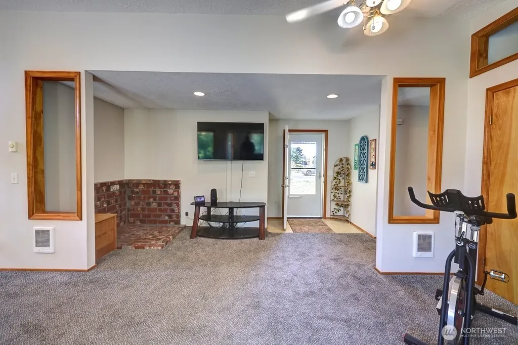 30308 H Street Ocean Park WA 98640