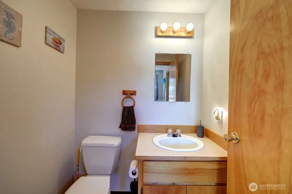 30308 H Street Ocean Park WA 98640