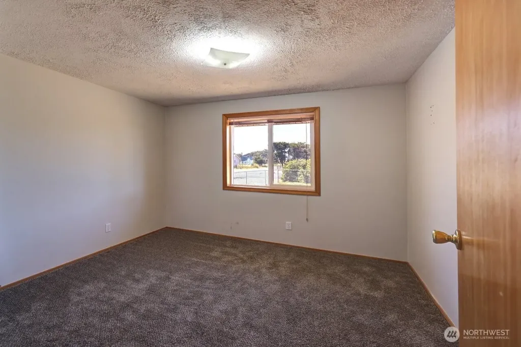 30308 H Street Ocean Park WA 98640