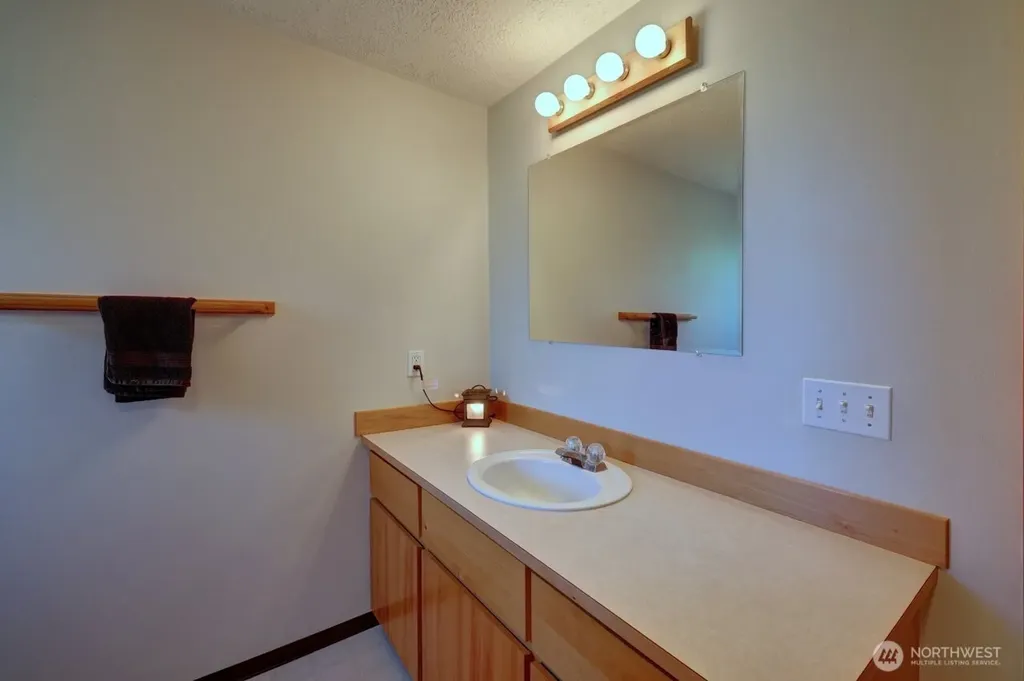 30308 H Street Ocean Park WA 98640