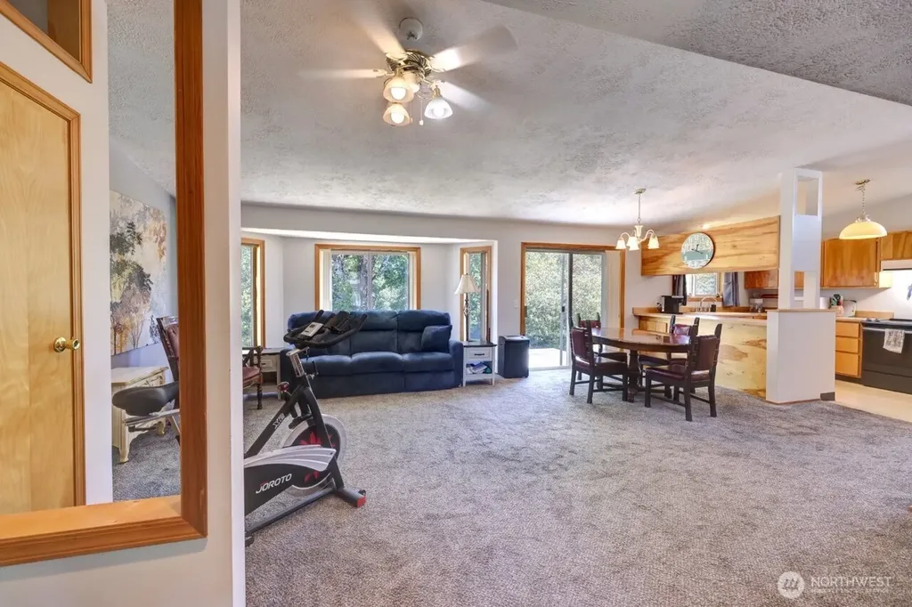 30308 H Street Ocean Park WA 98640