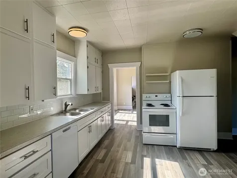 605 118th Street S Tacoma WA 98444