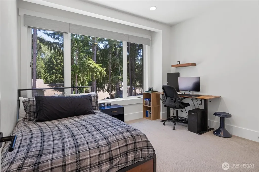 11427 115th Avenue NE Kirkland WA 98033