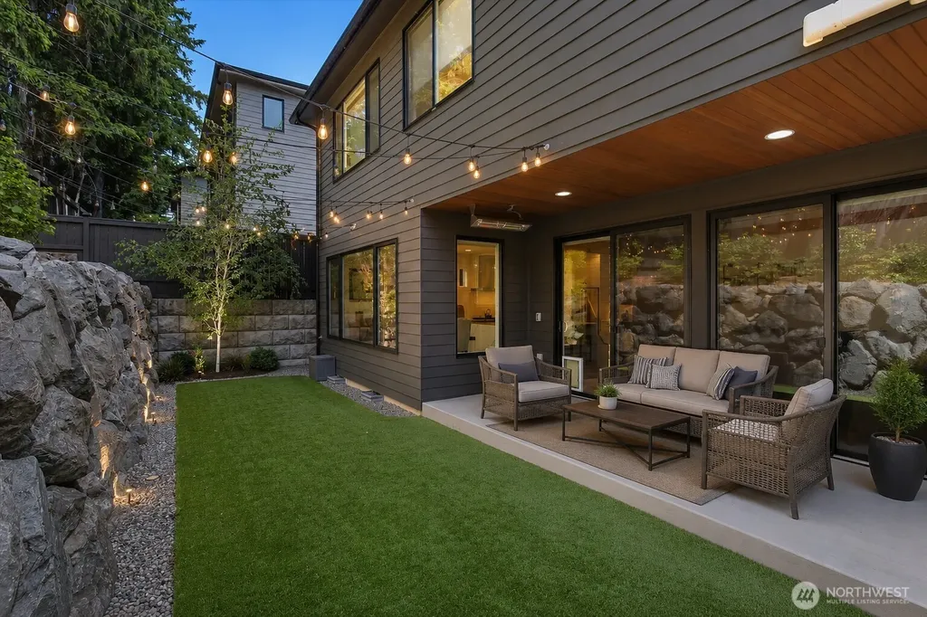 11427 115th Avenue NE Kirkland WA 98033