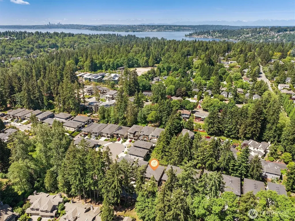 11427 115th Avenue NE Kirkland WA 98033