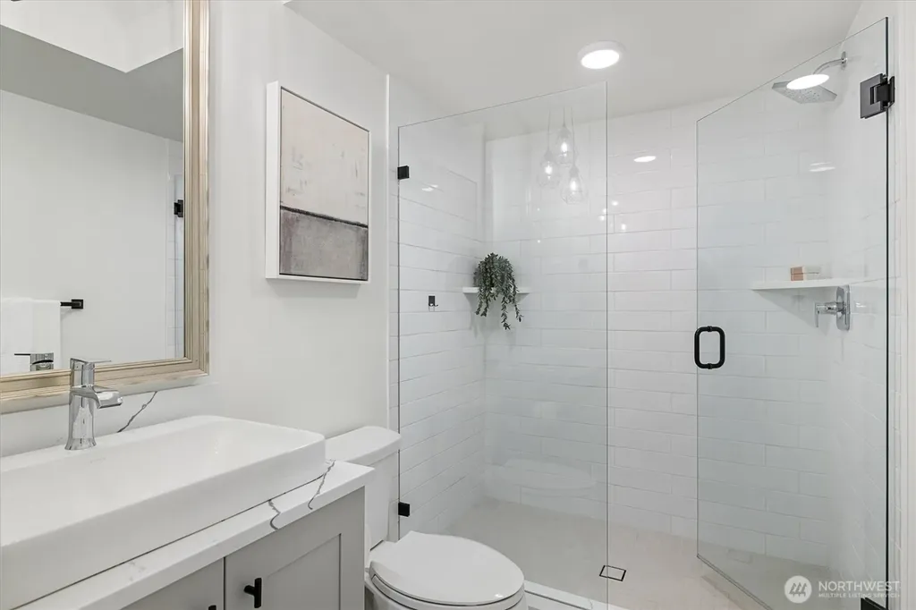 11427 115th Avenue NE Kirkland WA 98033