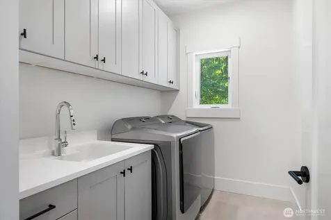 11427 115th Avenue NE Kirkland WA 98033