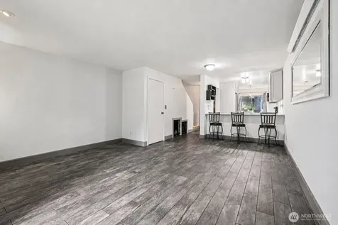 280 NW Newport Way Issaquah WA 98027