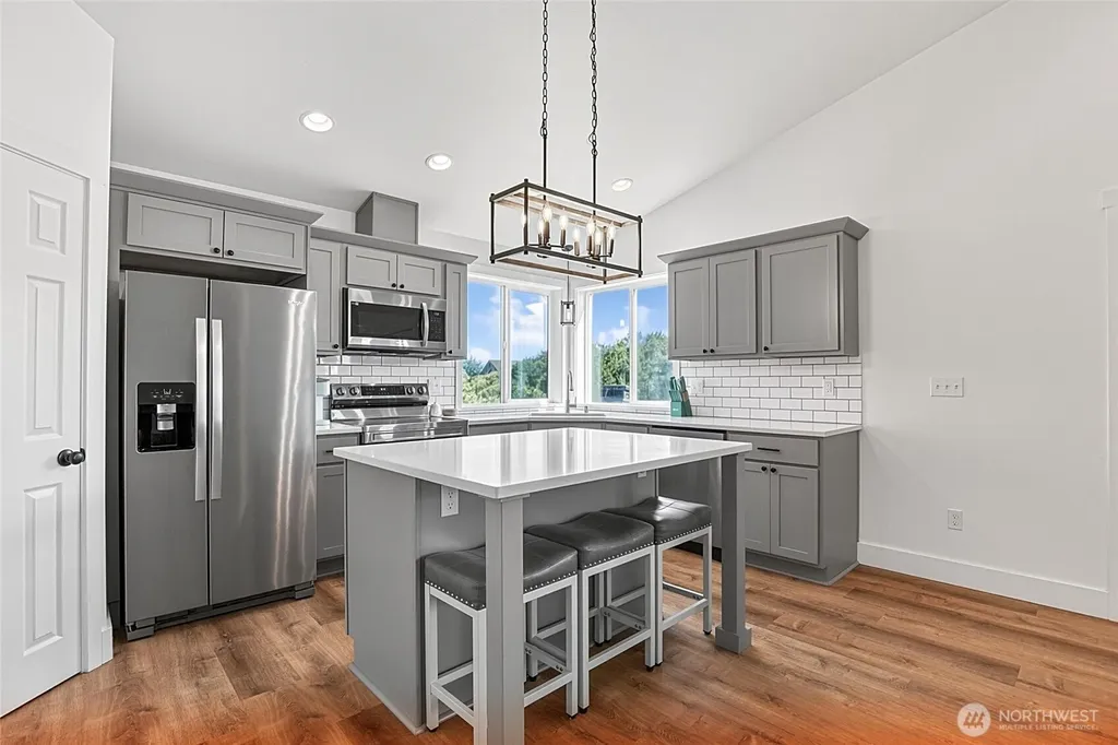1255 Channel Avenue SW Ocean Shores WA 98569