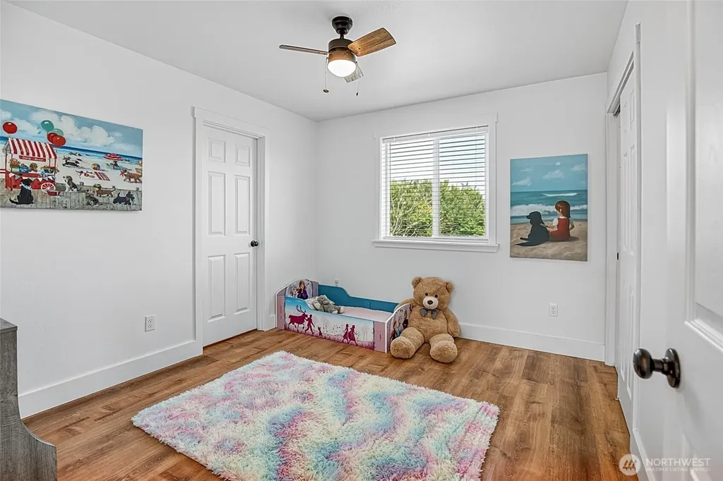 1255 Channel Avenue SW Ocean Shores WA 98569