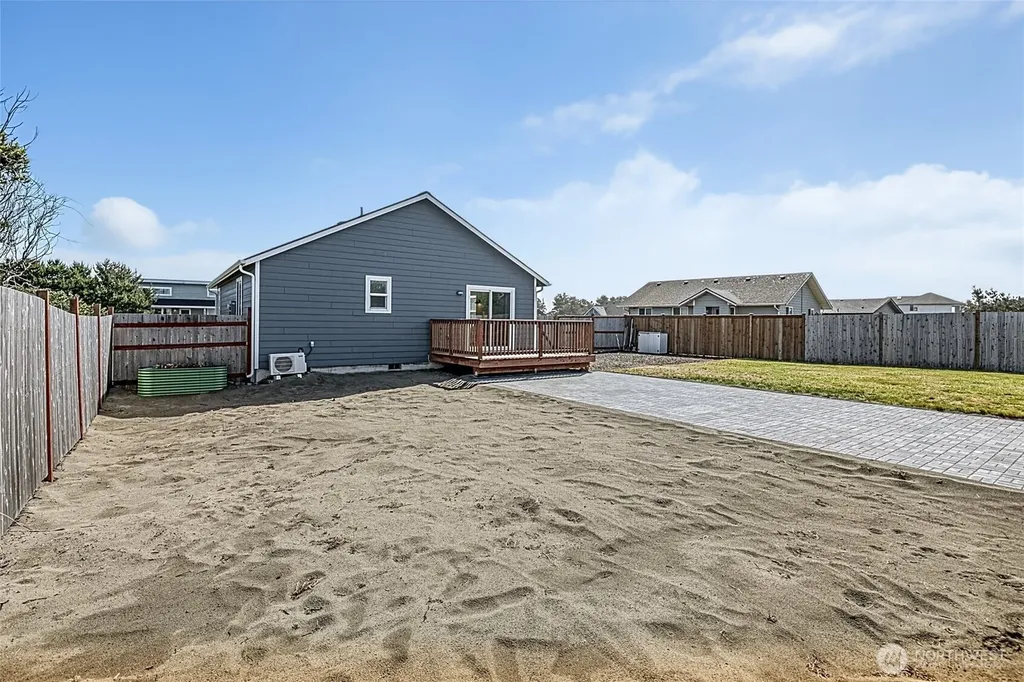 1255 Channel Avenue SW Ocean Shores WA 98569