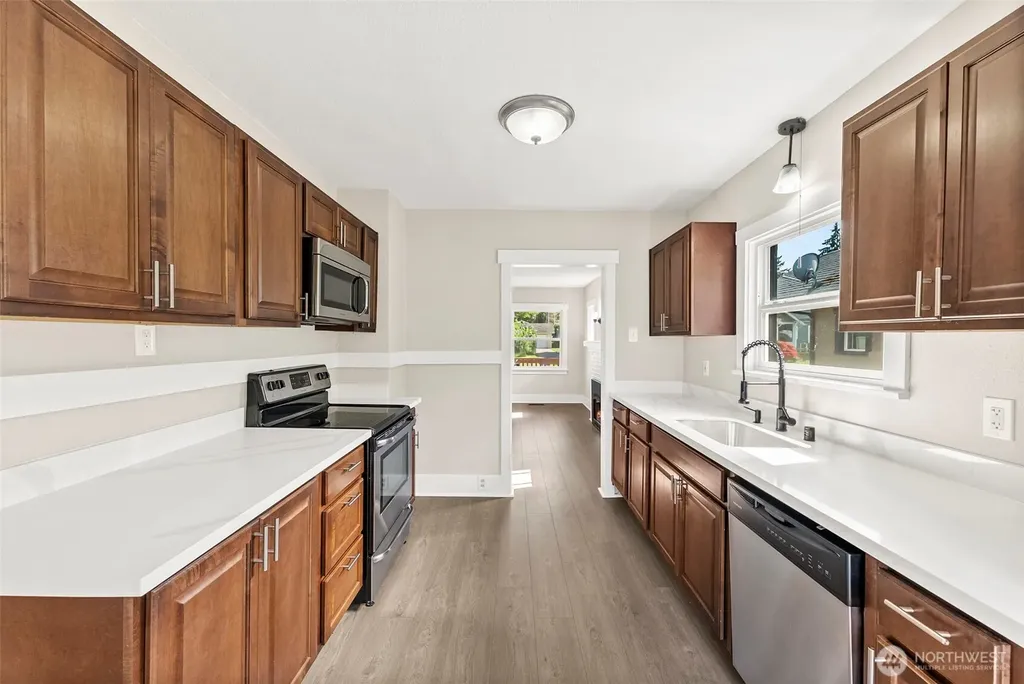 1511 S 51st Street Tacoma WA 98408