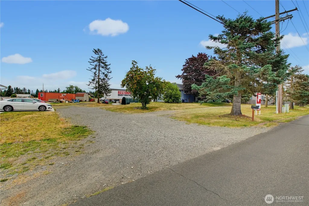 16418 Middle Road SE Yelm WA 98597
