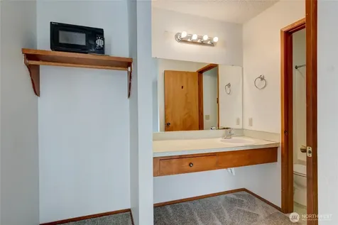 33020 State Route 20 Oak Harbor WA 98277