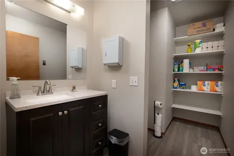 33020 State Route 20 Oak Harbor WA 98277