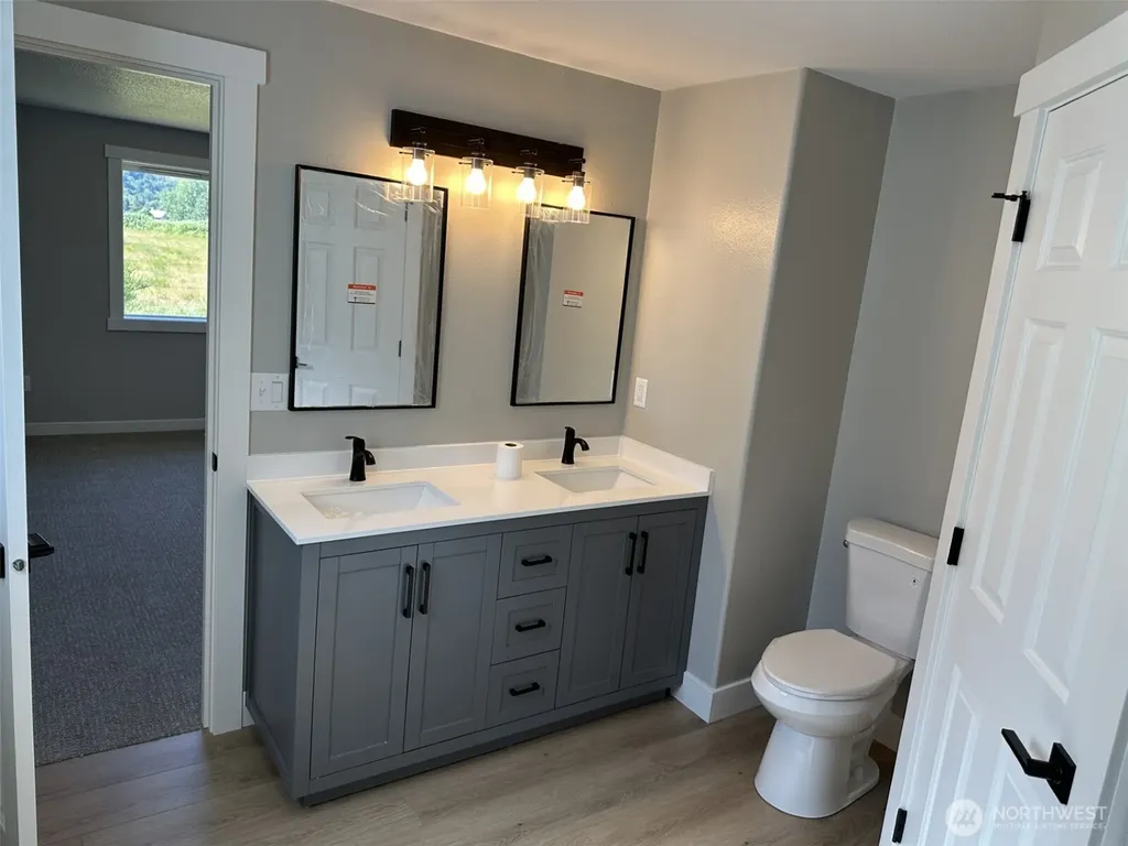 230 Adams Drive Kelso WA 98632