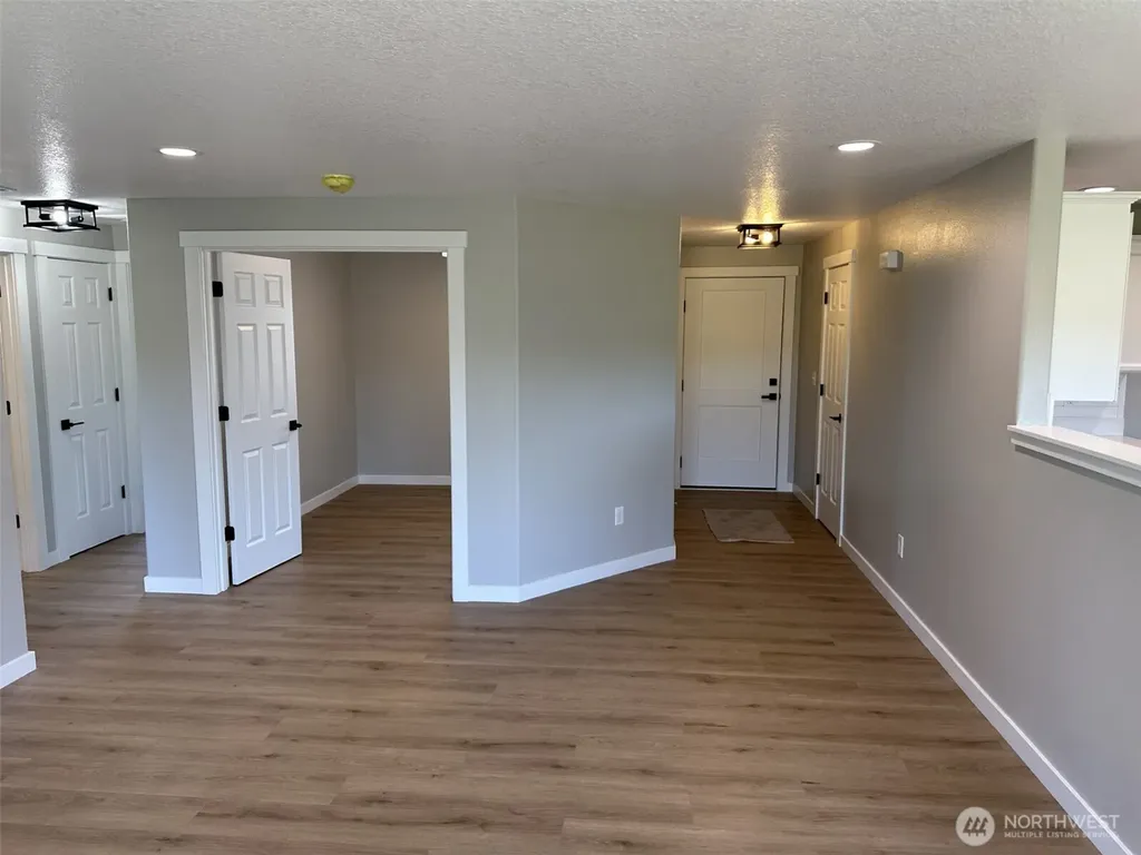 230 Adams Drive Kelso WA 98632