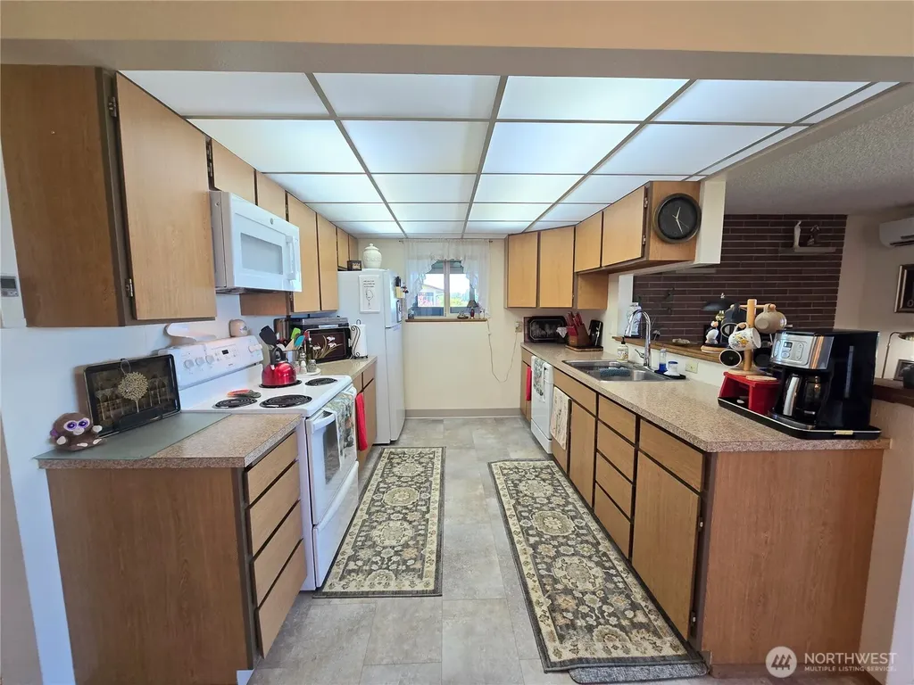 1301 S 3rd Avenue Sequim WA 98382