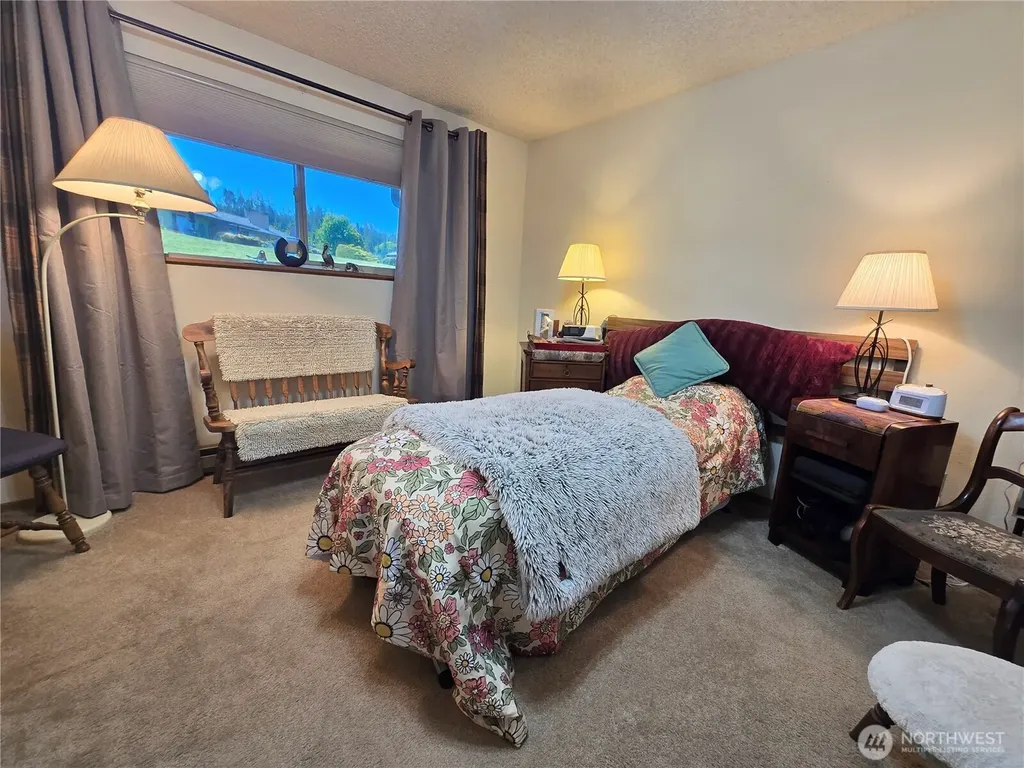 1301 S 3rd Avenue Sequim WA 98382