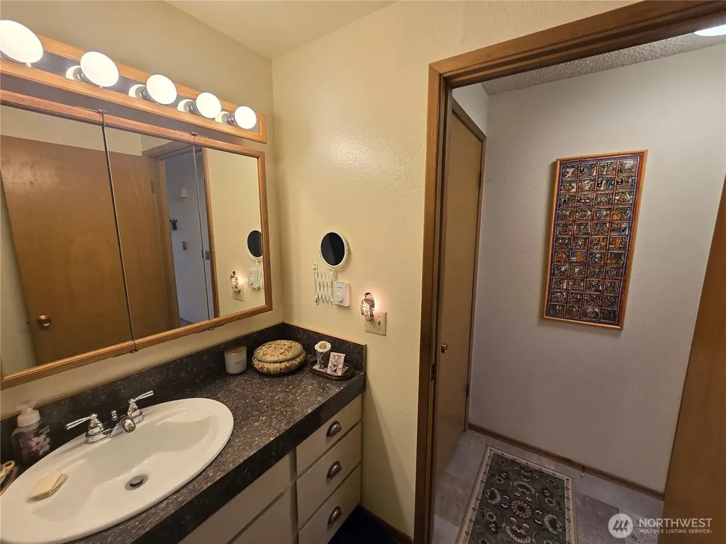 1301 S 3rd Avenue Sequim WA 98382