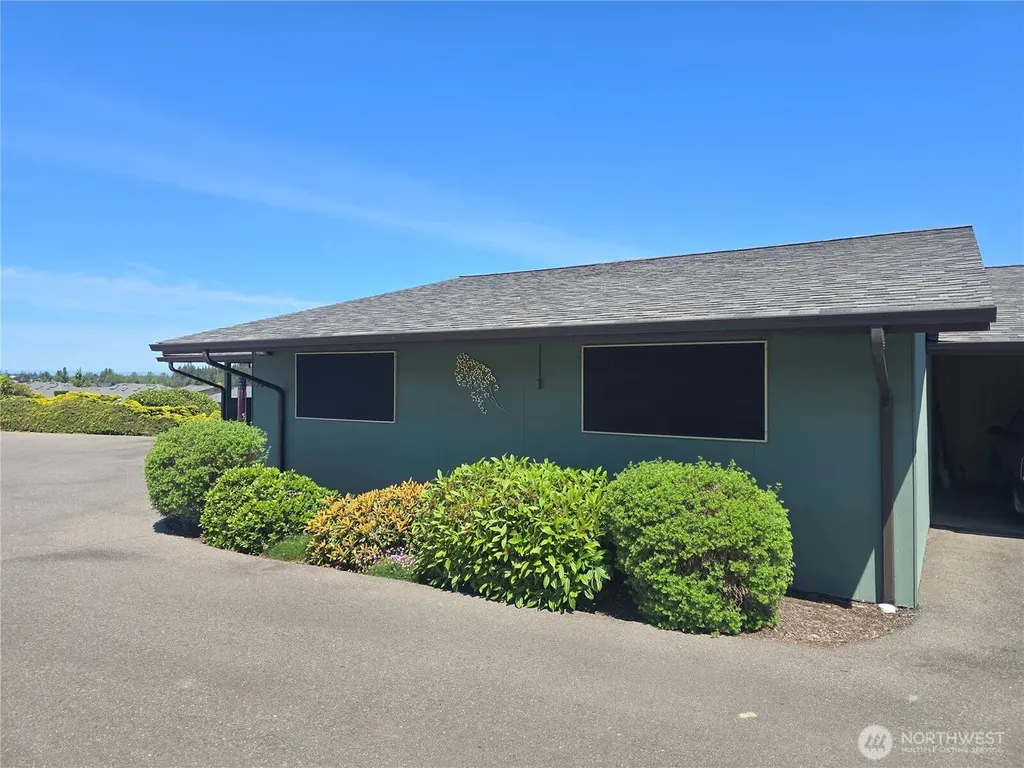 1301 S 3rd Avenue Sequim WA 98382