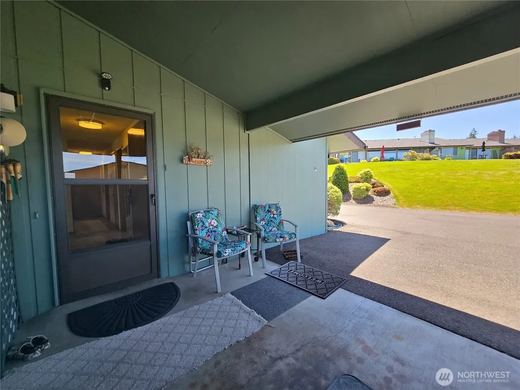1301 S 3rd Avenue Sequim WA 98382