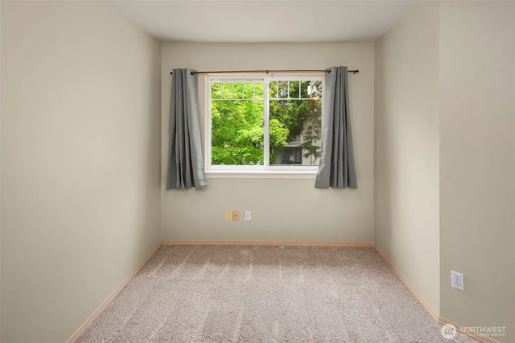 1006 37th Street SE Auburn WA 98002