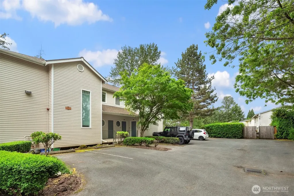 1006 37th Street SE Auburn WA 98002