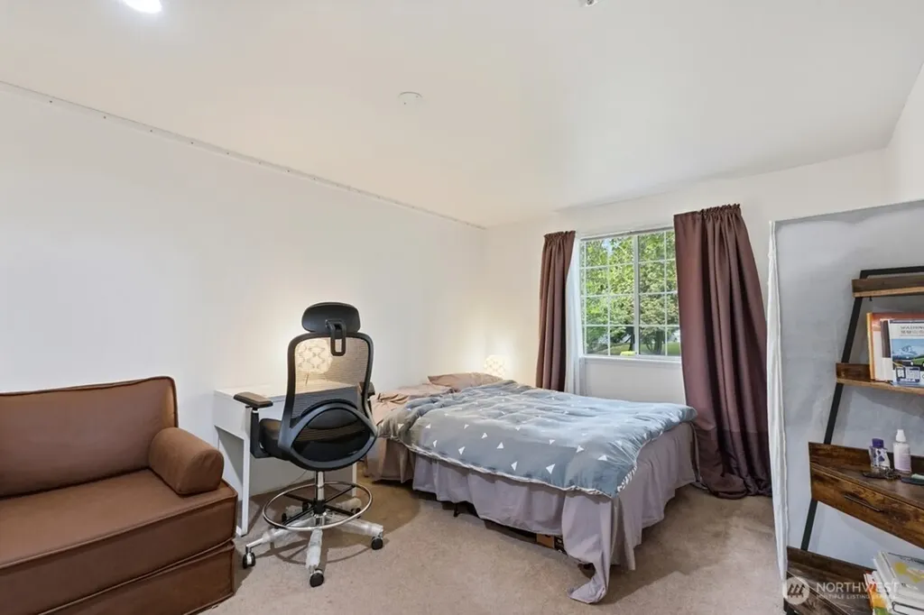 7453 Newcastle Golf Club Road Newcastle WA 98059