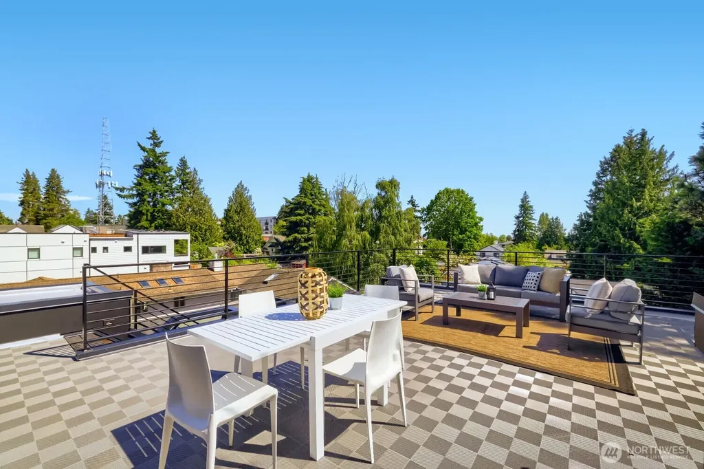 813 NE 90th Street Seattle WA 98115