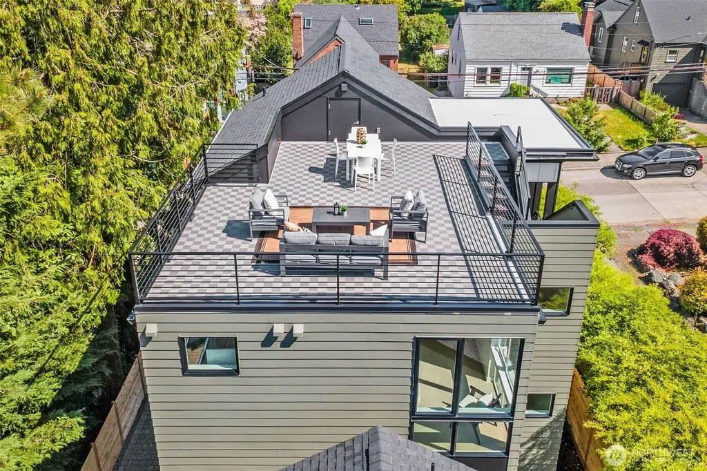 813 NE 90th Street Seattle WA 98115