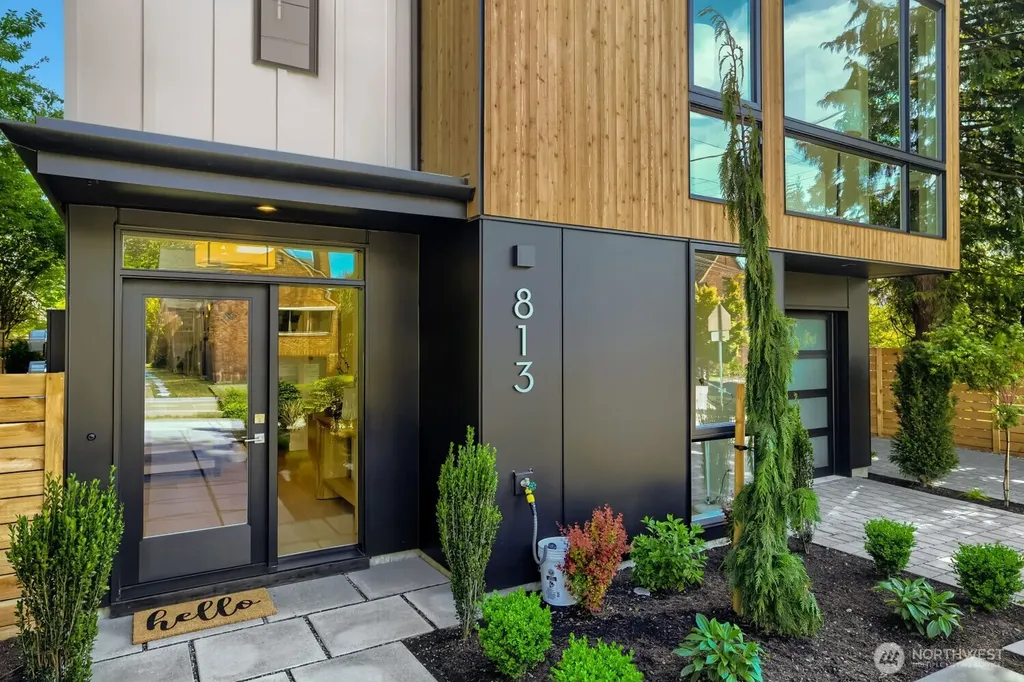 813 NE 90th Street Seattle WA 98115