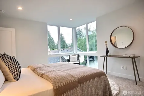 813 NE 90th Street Seattle WA 98115