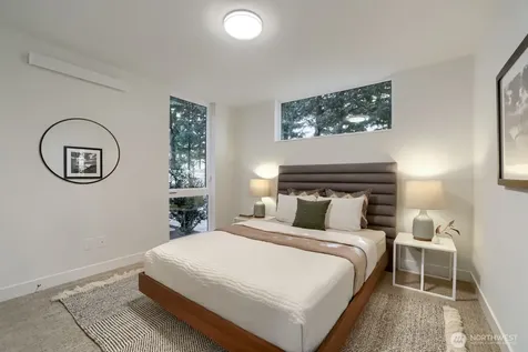 813 NE 90th Street Seattle WA 98115