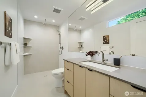 813 NE 90th Street Seattle WA 98115