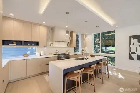813 NE 90th Street Seattle WA 98115