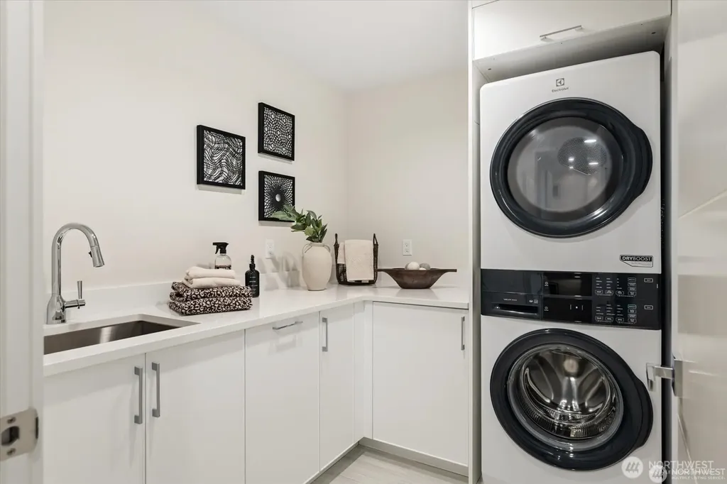 290 118th Avenue SE Bellevue WA 98005
