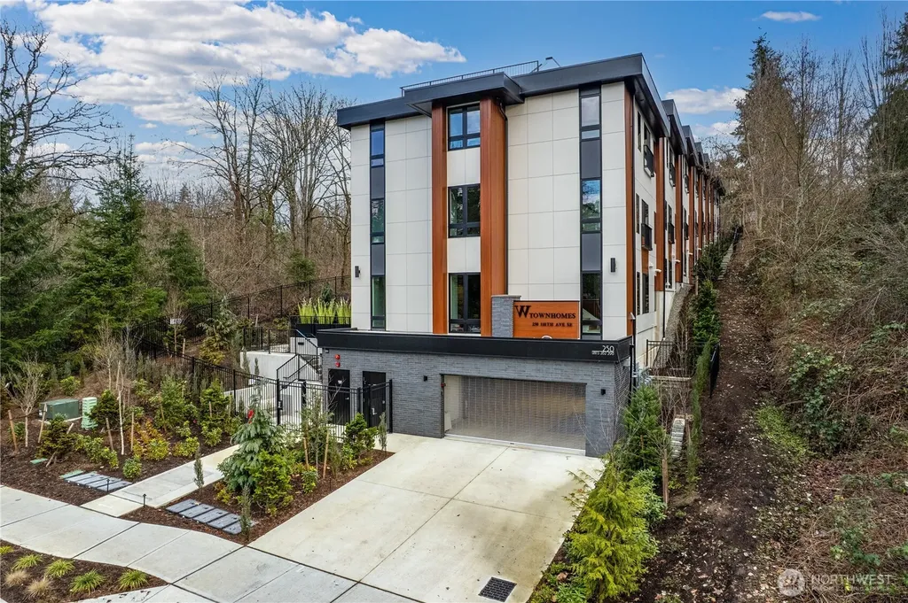 290 118th Avenue SE Bellevue WA 98005