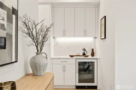 290 118th Avenue SE Bellevue WA 98005