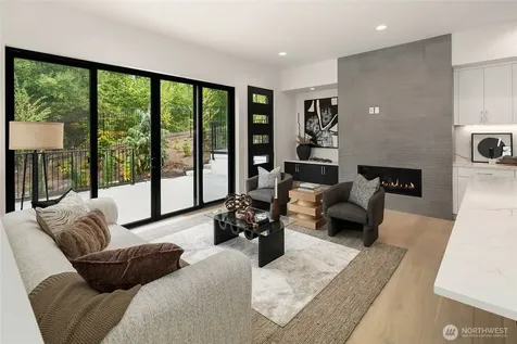 290 118th Avenue SE Bellevue WA 98005