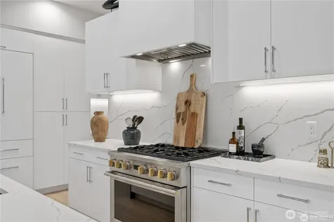 290 118th Avenue SE Bellevue WA 98005
