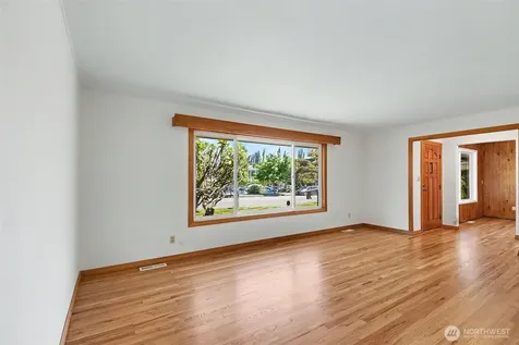 10749 30th Ave NE Seattle WA 98125
