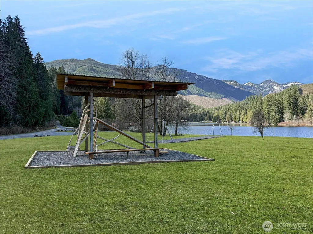 44847 Kloshe Trail Concrete WA 98237