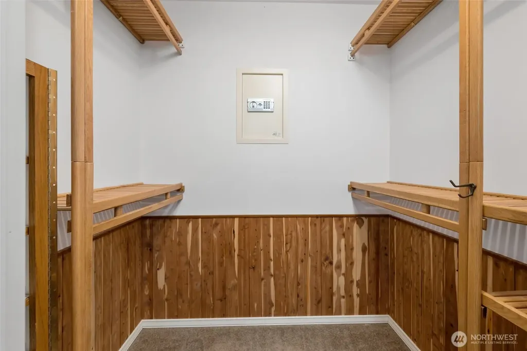 216 Denneboom Road Coupeville WA 98239