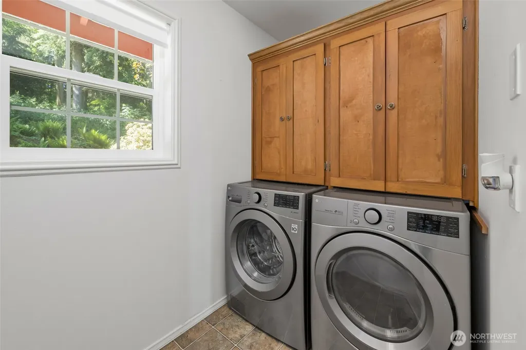 216 Denneboom Road Coupeville WA 98239