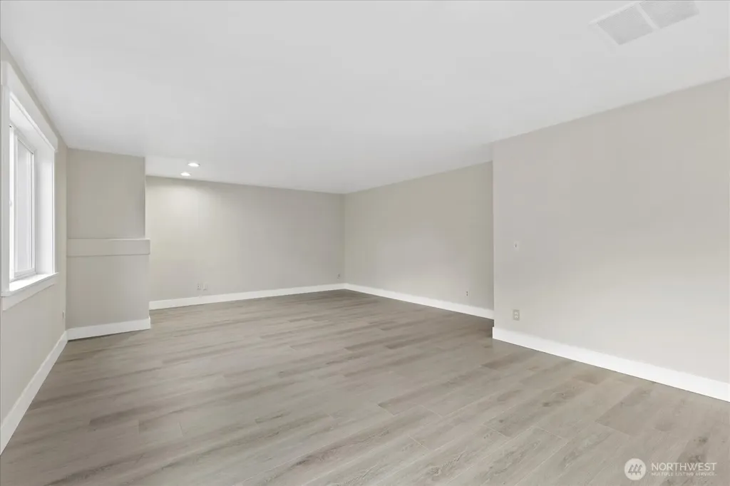 11206 SE 219th Place Kent WA 98031
