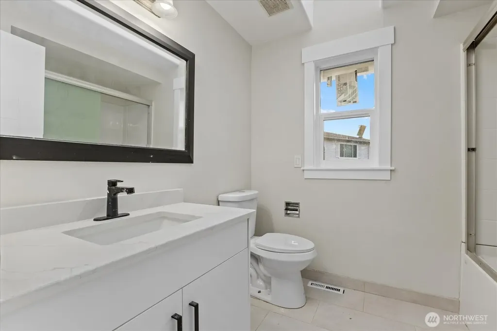 11206 SE 219th Place Kent WA 98031