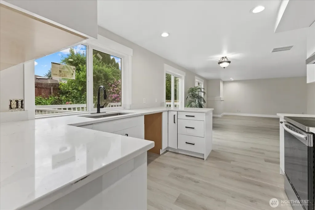 11206 SE 219th Place Kent WA 98031